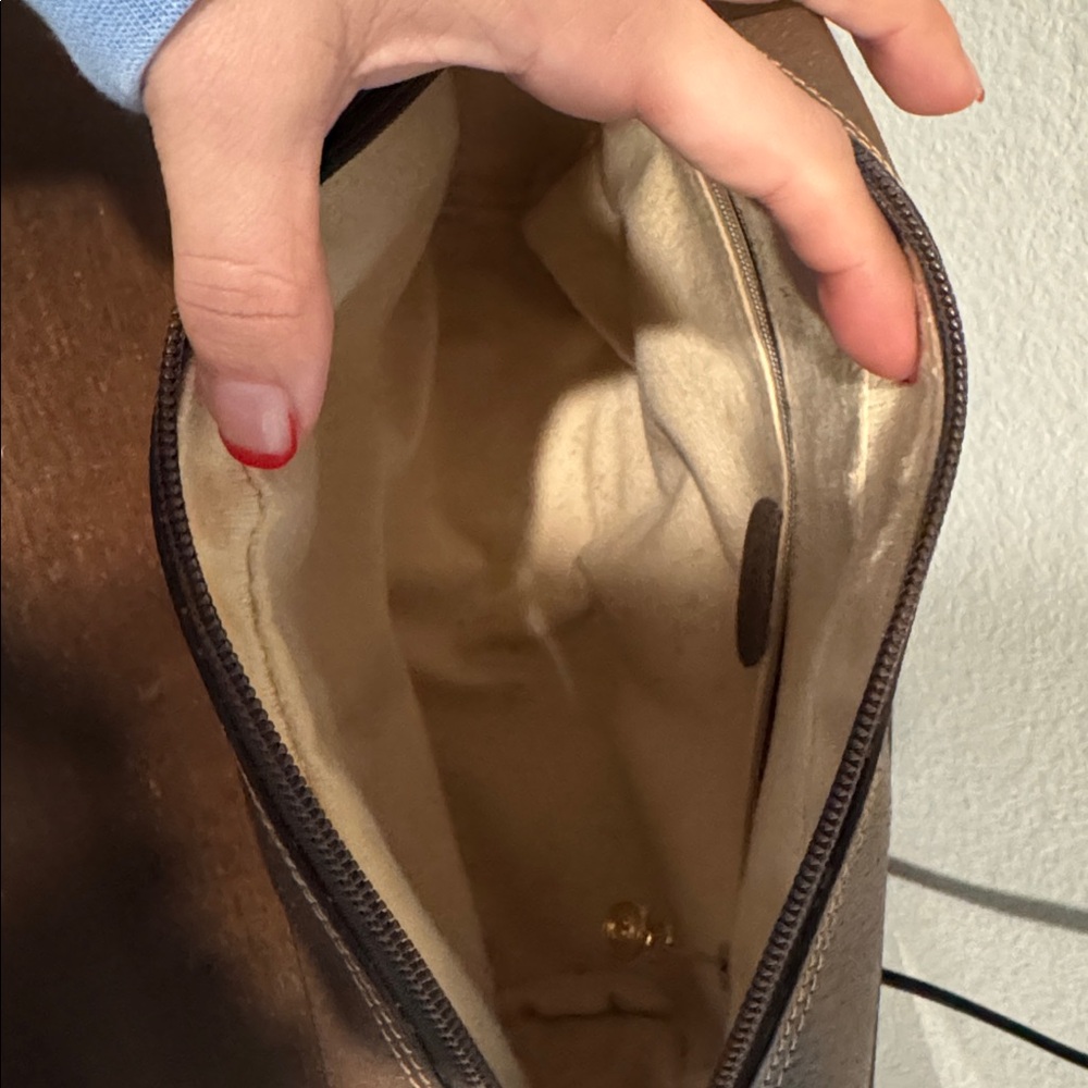 AUTHENTIC Gucci Monogram crossbody Bag in Brown and Tan - Picture 3 of 7
